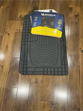 MICHELIN Black All-Weather Universal Fit Floor Mats (Set)